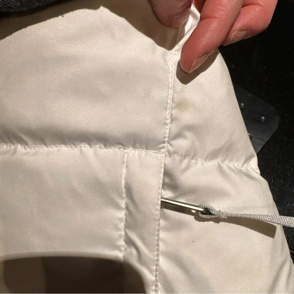 The North Face Nuptse 700 Down Puffer Vest Women’s White Gray Medium - Picture 8 of 8